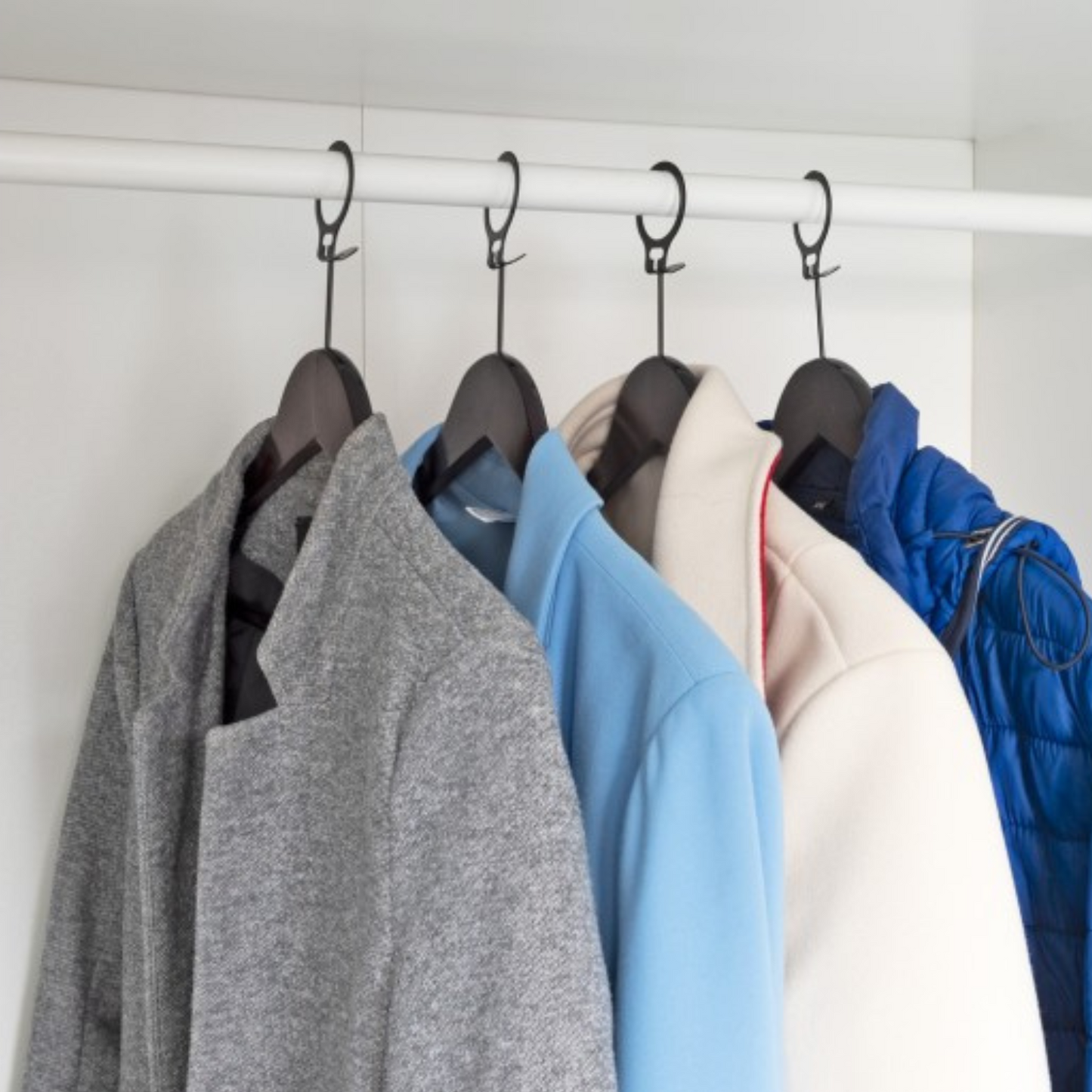 Life's Green® Kledinghanger/Hotelhanger Lux A Kwaliteit - Zwart Gelakt - Anti diefstal ring